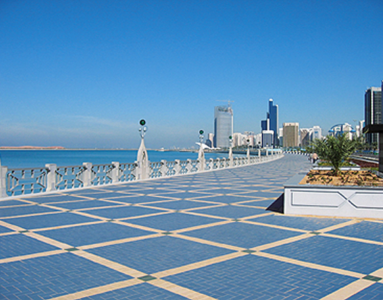 Abu Dhabi - Cornische Road